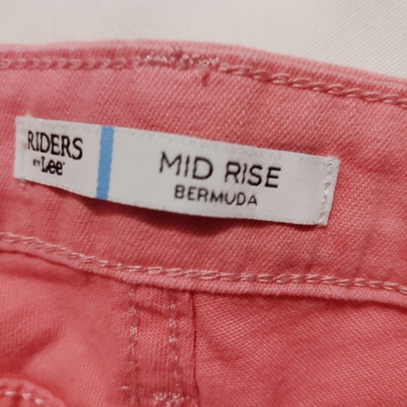 Riders by Lee coral bermuda mid rise shorts - Picture 3 of 5